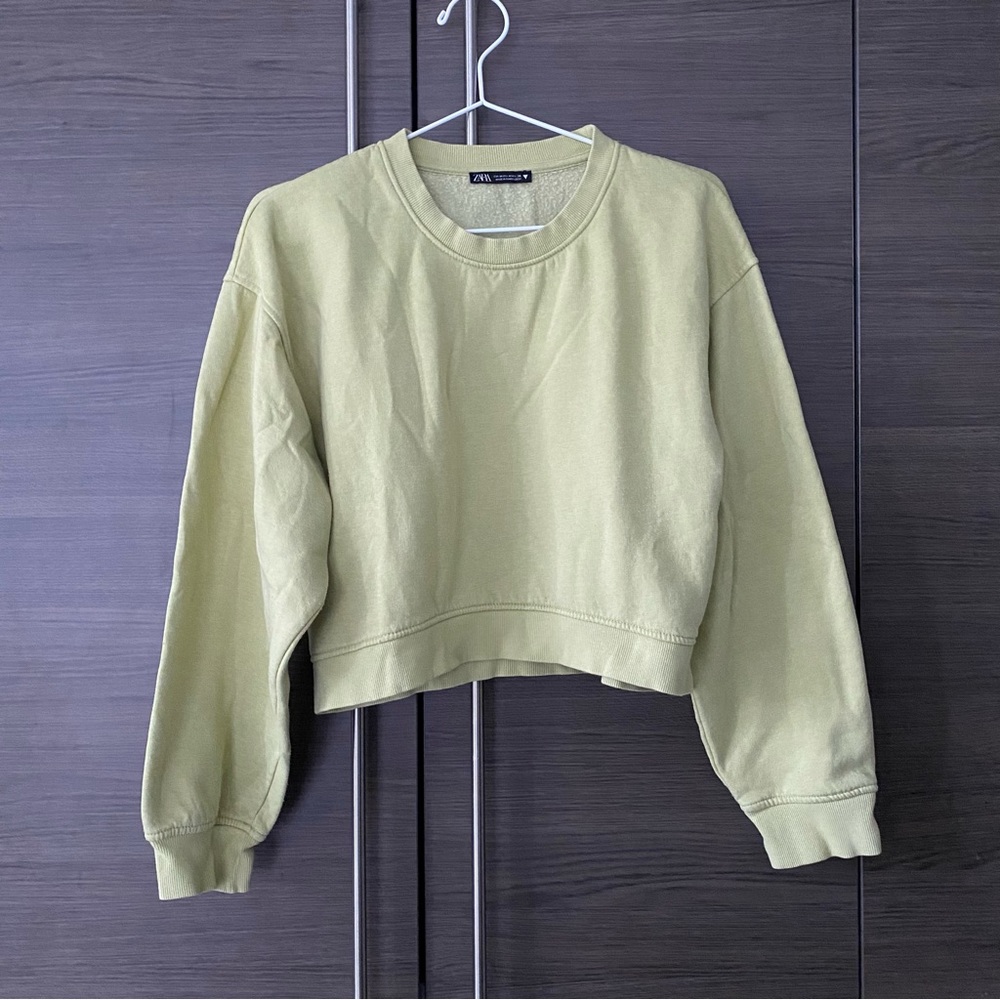 ✨FREE✨ Zara Lime Green Sweatshirt